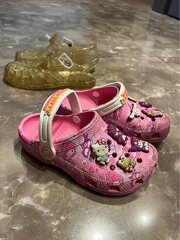 28 Beden Hello kıtty crocs
