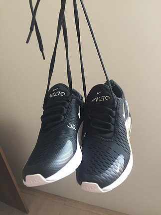 Nike aır 270 