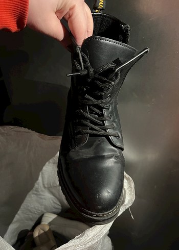 Siyah Deri Bağcıklı Punk Bot - Görsel 2