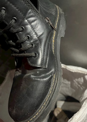 Siyah Deri Bağcıklı Punk Bot - Görsel 4