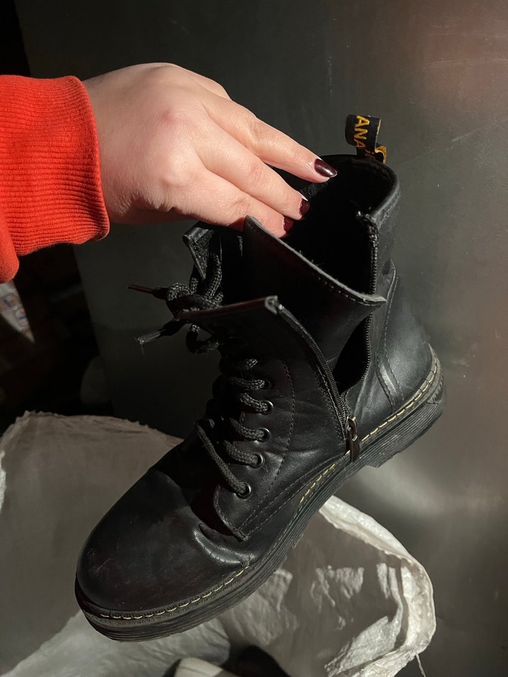 Siyah Deri Bağcıklı Punk Bot - Görsel 3