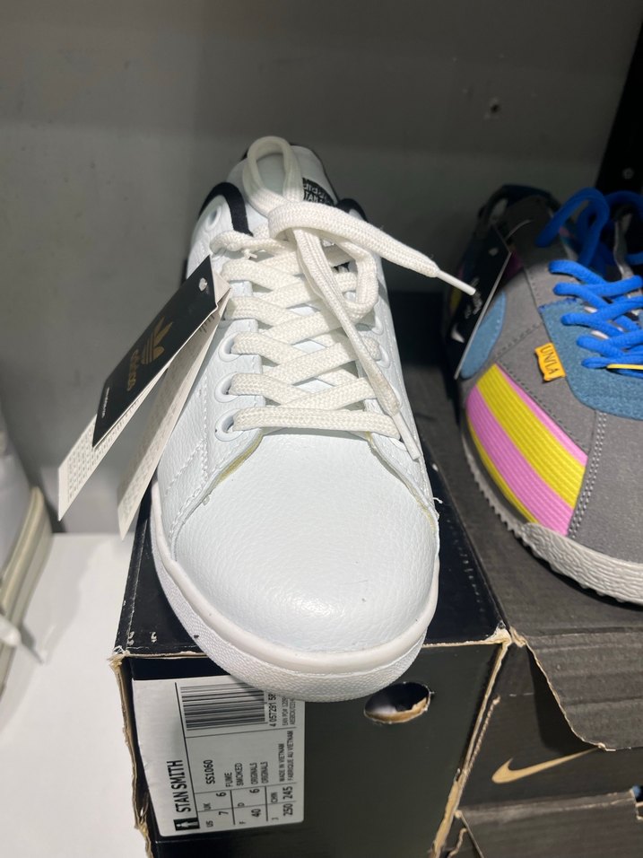 Beyaz Adidas Spor Ayakkabı - Görsel 2