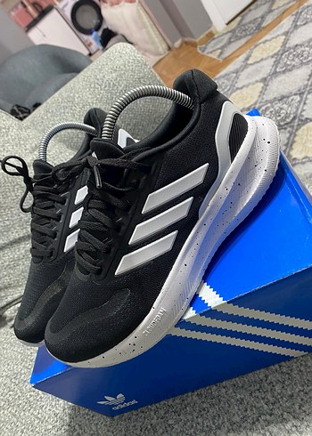 Adidas 40