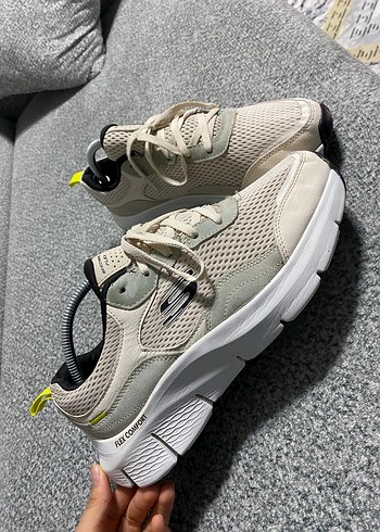 Orjinaldir Spor Ayakkabı - Görsel 3