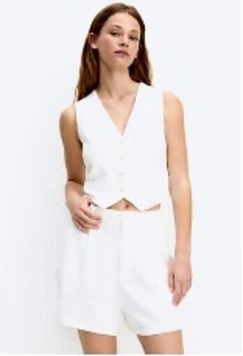 PULL AND BEAR ŞORT