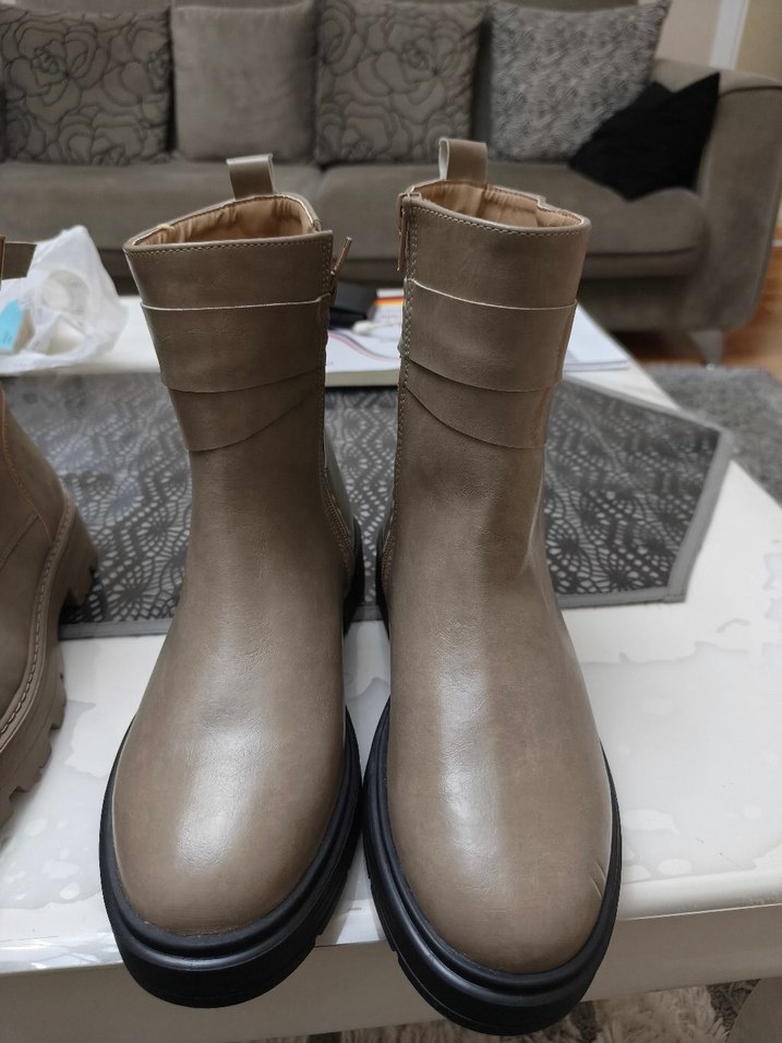 Bej Deri Kadın Dolgu Topuklu Bot ORJİNAL LCW - Görsel 4