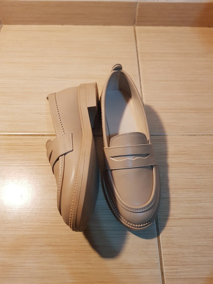 Bej Kadın Klasik loafer Ayakkabı trend model - Görsel 3