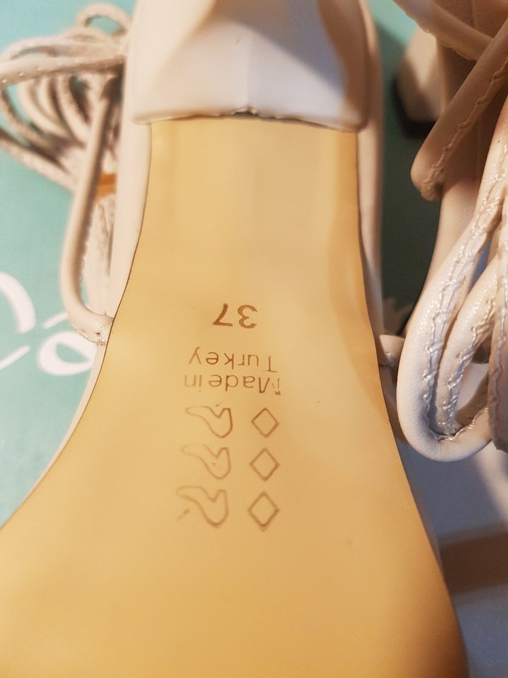 bej Topuklu bağcıklı abiye ayakkabı - Görsel 3