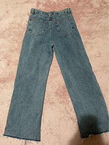 29 Beden Bol Kesim Jean