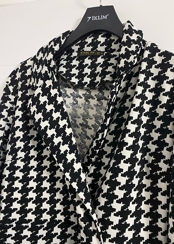 Düğmeli Uzun Kadın Ceket - Görsel 3