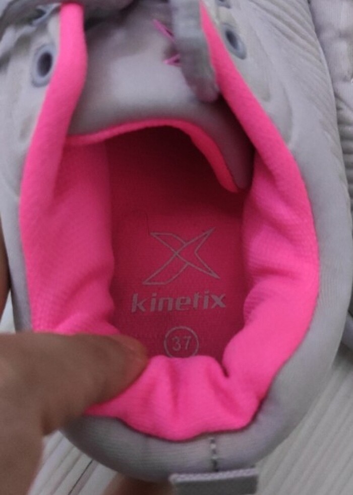 37 numara Kinetix rahat kullanışlı spor ayakkabı  - Görsel 3