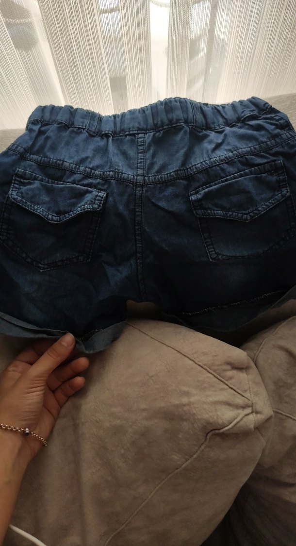 Koyu Mavi Düğmeli Kot Şort - Görsel 3