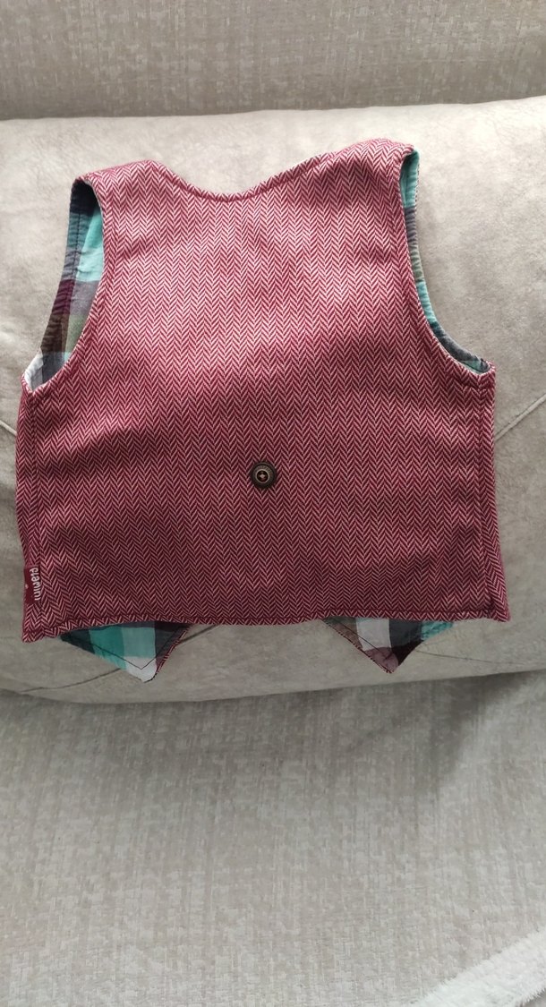 Çocuk Renkli Düğmeli Kolsuz Yelek - Görsel 4