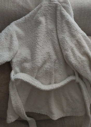 Mavi Detaylı Erkek Çocuk Beyaz Bornoz - Görsel 4