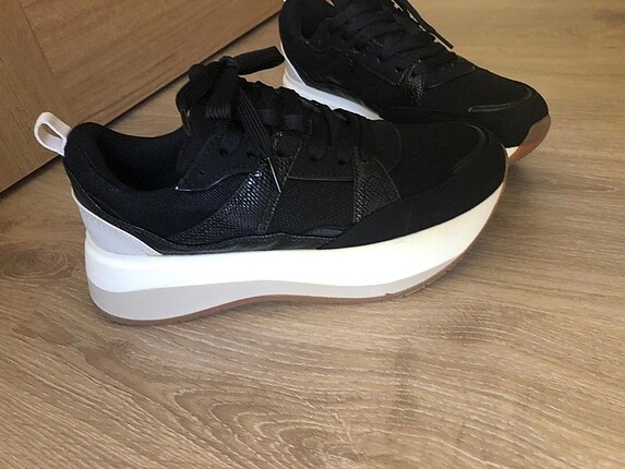 Zara spor ayakkabı