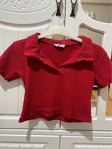 Zara Kırmızı crop