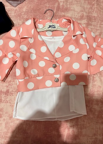 Puantiyeli Pembe Kısa Ceket Ve Kumaş pantolon - Görsel 2