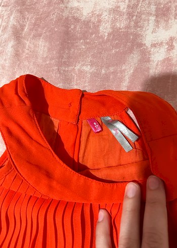 Kız Çocuk Kırmızı Pileli Kolsuz Elbise - Görsel 3