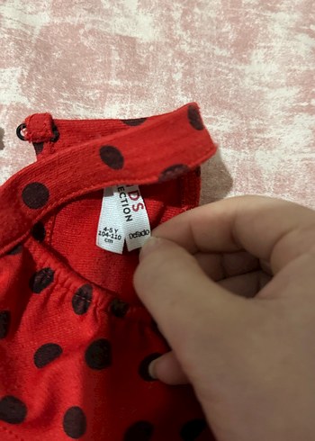 Kız Çocuk Kırmızı Puantiyeli Straplez Elbise - Görsel 2