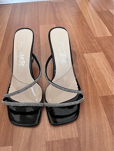 #Zara Topuklu Terlik