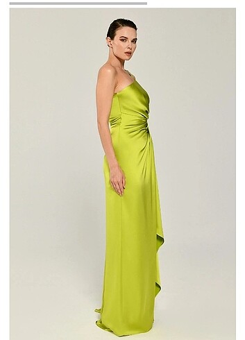 36 Beden Fıstık yeşili abiye elbise 