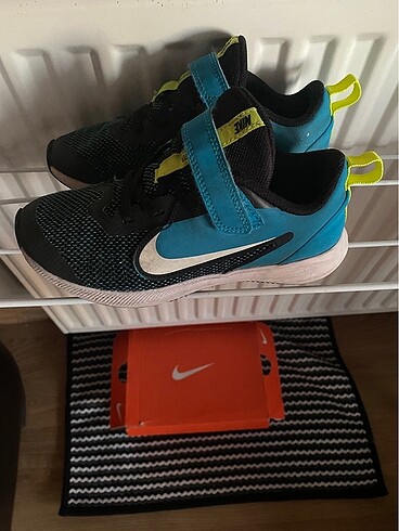 Nike spor ayakkabı