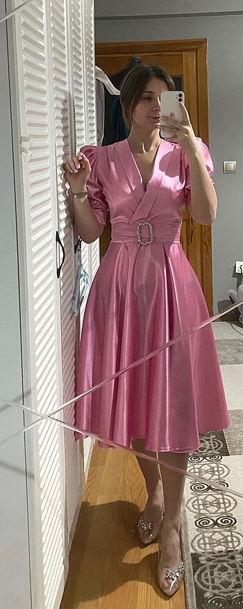 Pembe Elbise