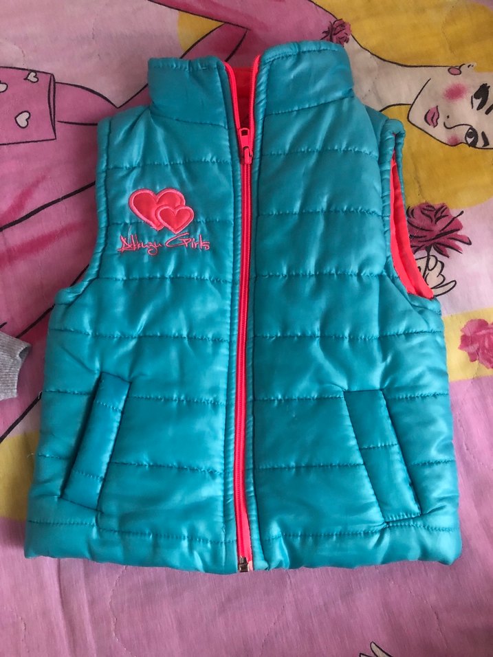 Kız Çocuk Mavi Nakışlı Fermuarlı Yelek - Görsel 3