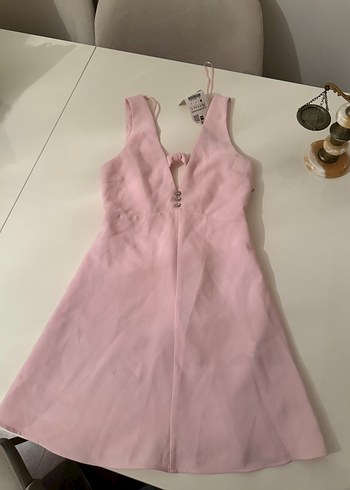 34 Beden pembe Renk Pembe Midi V Yakalı İnce Askılı Elbise