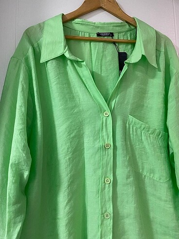 universal Beden Açık Yeşil Omzu Düşük Gömlek
