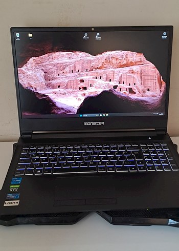 Monster Siyah Laptop