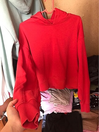 Bershka kırmızı sweatshirt