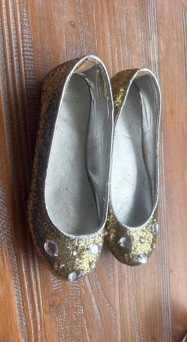 Kız Çocuk Altın Payetli ve Taşlı Babet Ayakkabı - Görsel 2