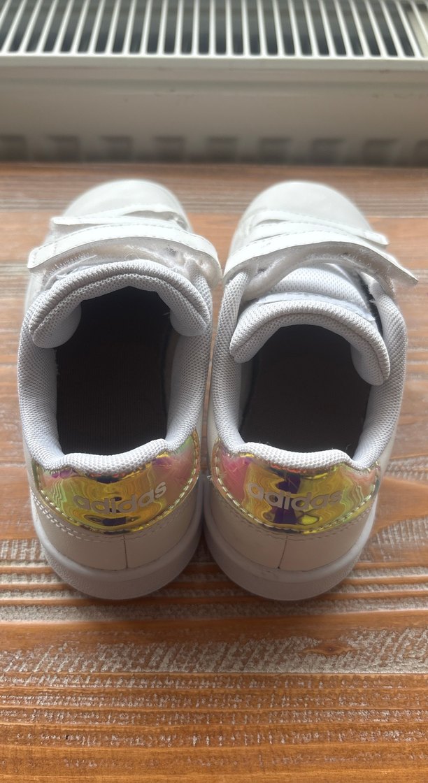 Kız Çocuk Beyaz Adidas Cırt Cırtlı Spor Ayakkabı - Görsel 3