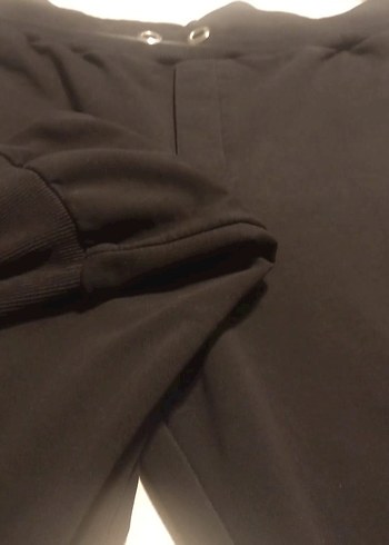 Erkek Siyah Elastik Kumaşlı Dar Kesim Eşofman - Görsel 3