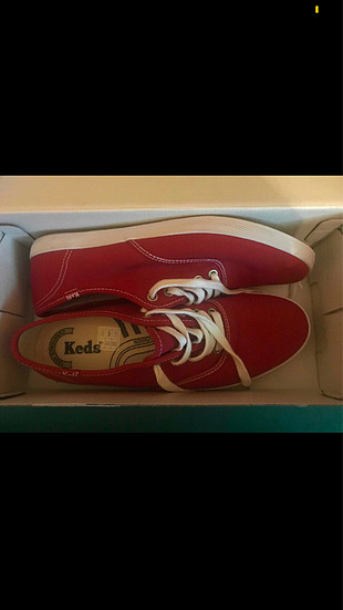 Keds kırmızı spor ayakkabı