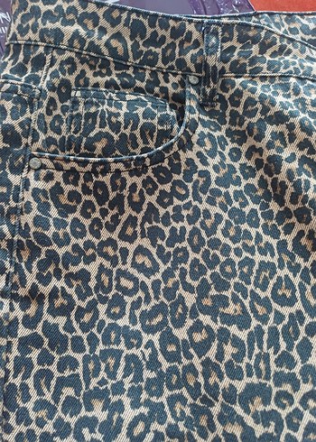 Leopar Desenli Bol Kumaş Pantolon uzun bel ispanyol paça - Görsel 3