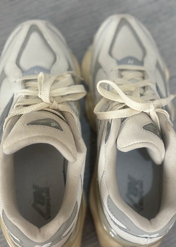 New Balance Kadın Gri Beyaz Sneakers