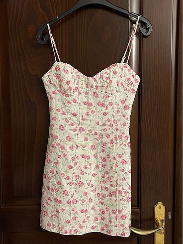 Çiçekli mini zara elbise