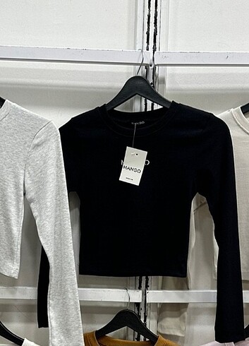 Mango nakışlı uzun kollu crop bluz