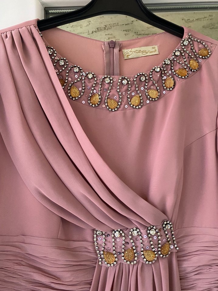 Pembe İşlemeli Uzun Kollu Drapeli Abiye Elbise - Görsel 3