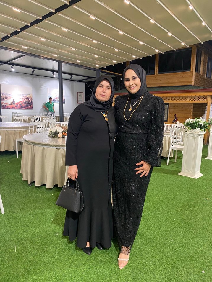 Uzun Siyah Drapeli Tesettür Abiye Elbise - Görsel 2