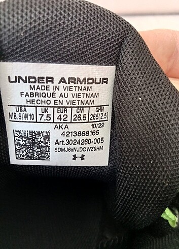 42 Beden Under Armour marka erkek spor ayakkabı