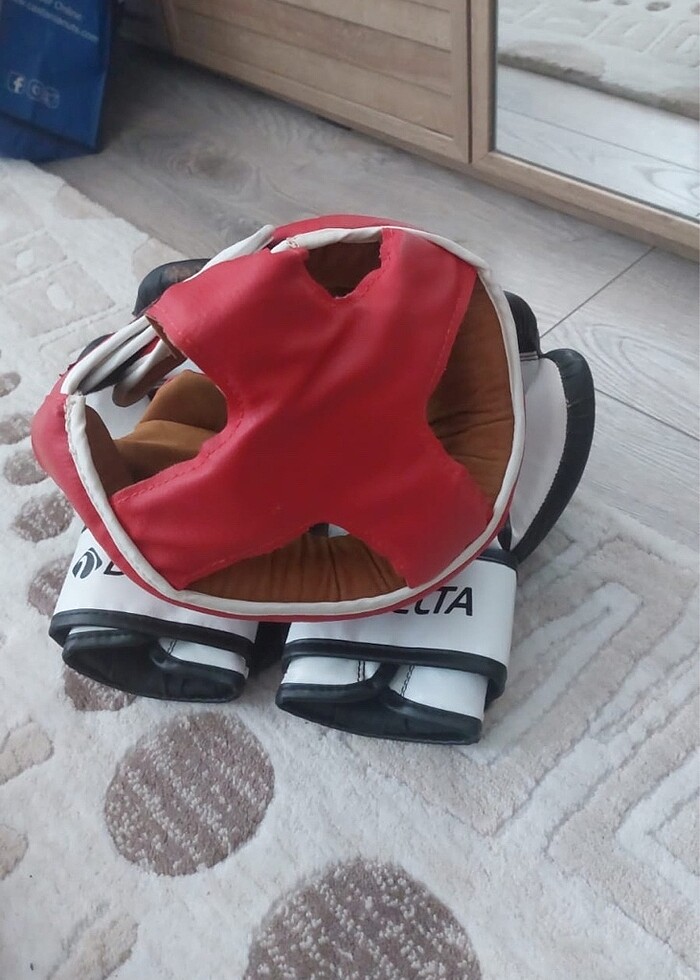 Çocuk boks kaskı ve eldiven - Görsel 3