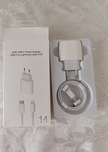 Apple 20W USB-C Güç Adaptörü ve Lightning Kablosu