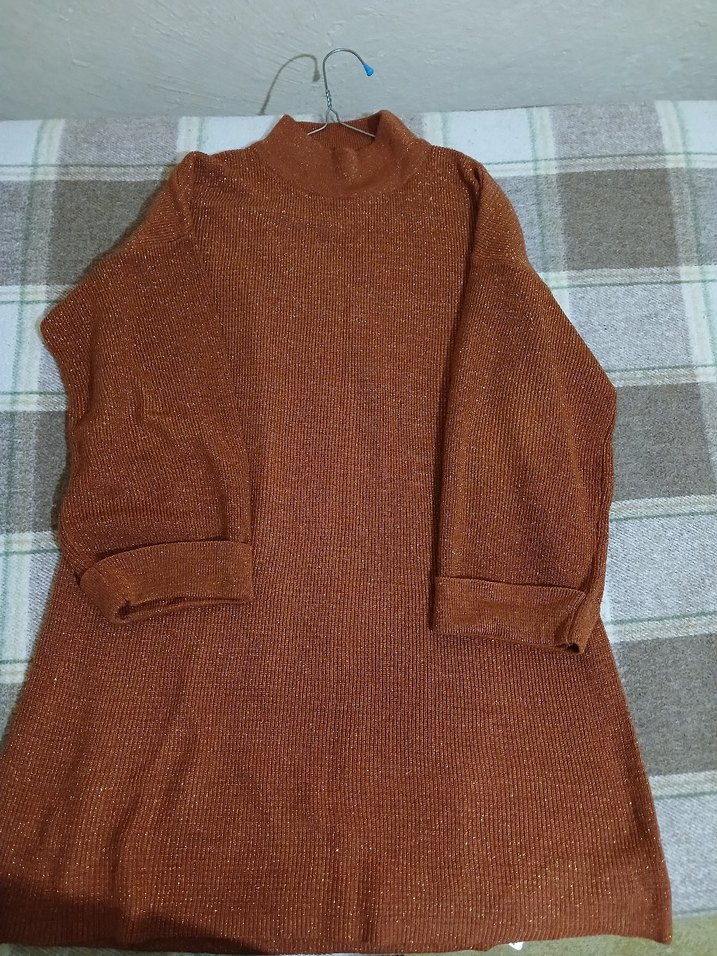 Kahverengi Parlak Boğazlı Kazak - Görsel 3