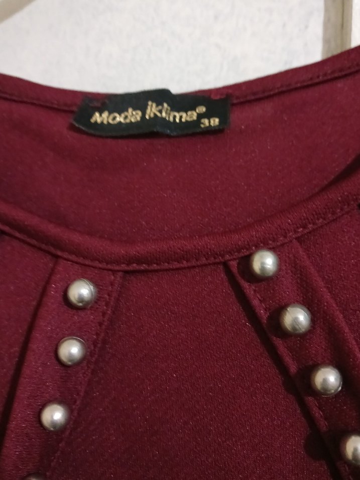 Bordo Uzun boncuk detaylı elbise - Görsel 4