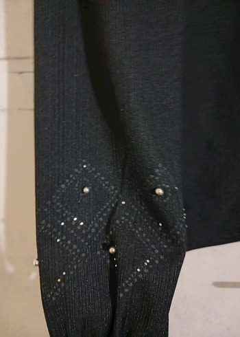 Düğmeli Siyah  Bluz - Görsel 4