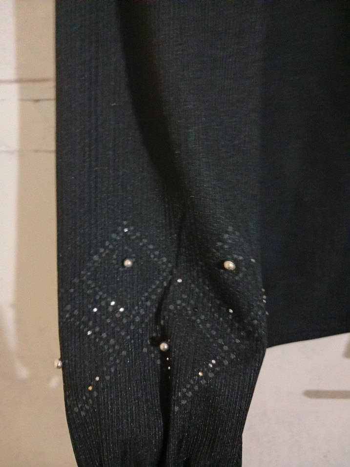 Düğmeli Siyah  Bluz - Görsel 4