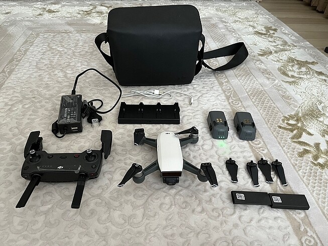DJİ SPARK DRONE